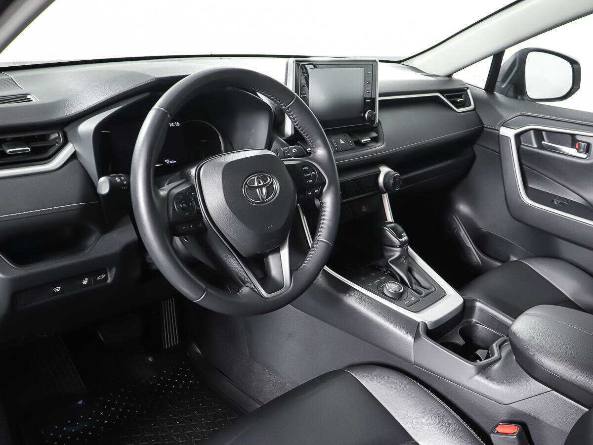 Toyota RAV4 2020 года с пробегом. Фото: #12