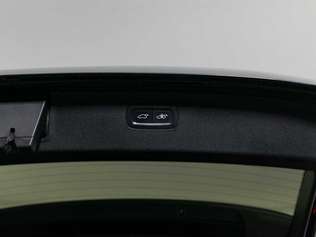 Volvo XC90 2016 года с пробегом. Фото: #9