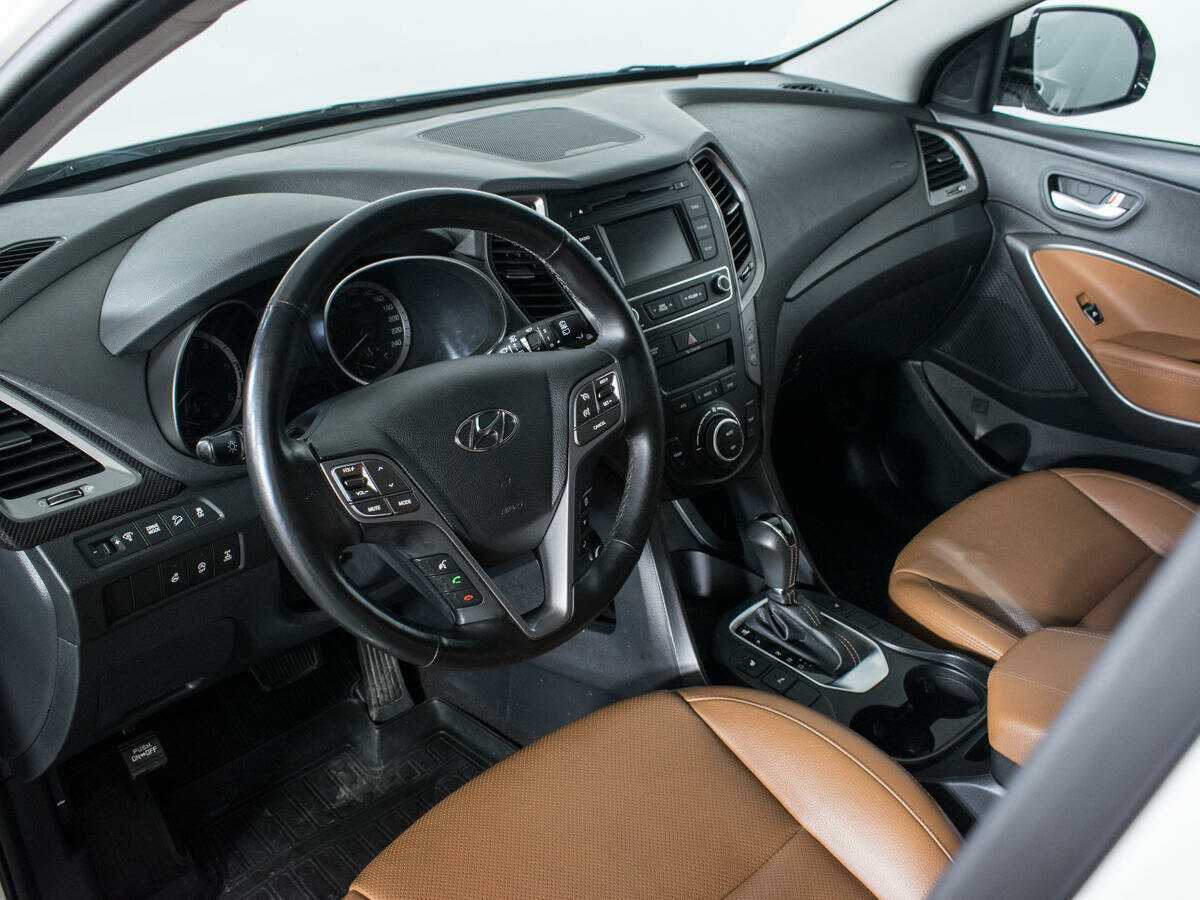 Hyundai Santa Fe 2017 года с пробегом. Фото: #12