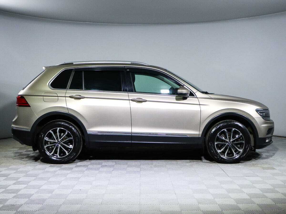Volkswagen Tiguan 2018 года с пробегом. Фото: #3