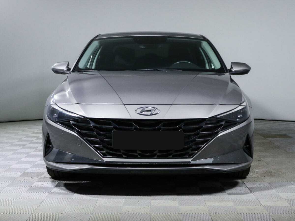 Hyundai Elantra 2022 года с пробегом. Фото: #1