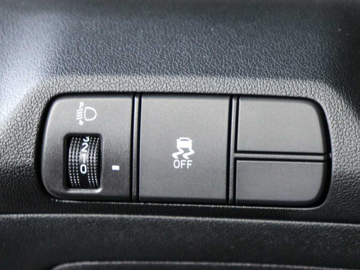 Hyundai Elantra 2022 года с пробегом. Фото: #18