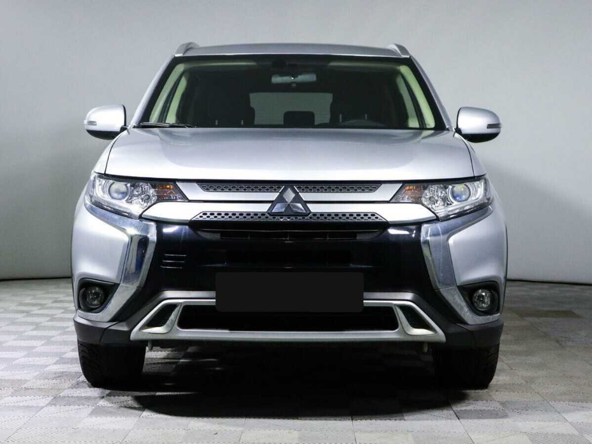 Mitsubishi Outlander 2021 года с пробегом. Фото: #1