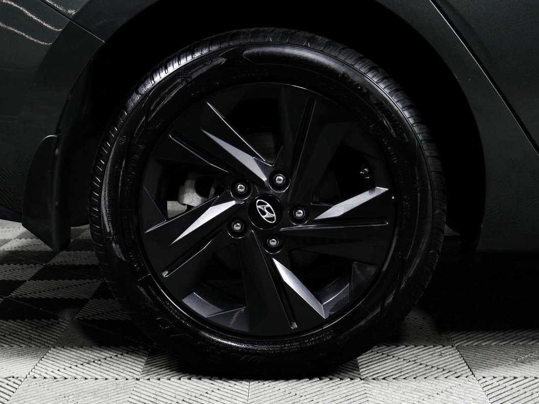 Hyundai Elantra 2021 года с пробегом. Фото: #12