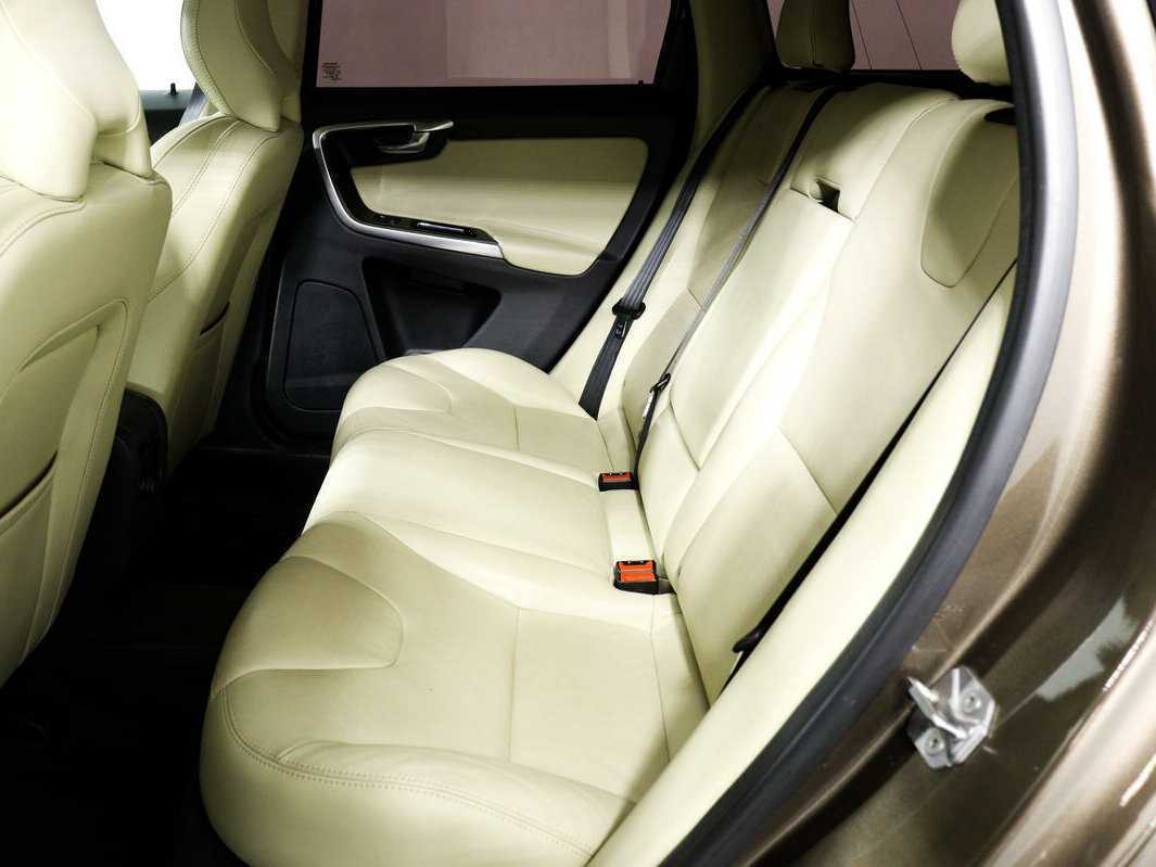 Volvo XC60 2017 года с пробегом. Фото: #11