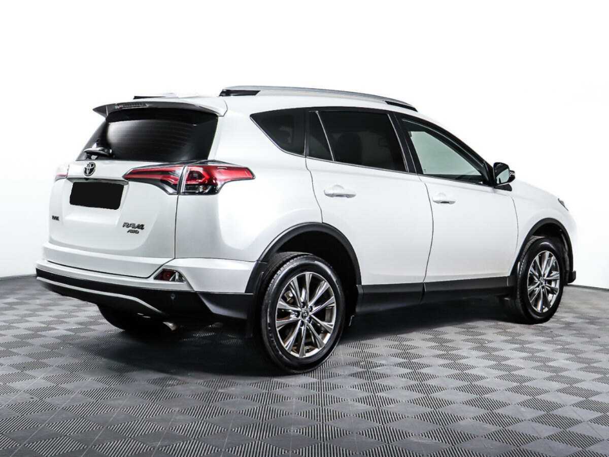 Toyota RAV4 2018 года с пробегом. Фото: #4