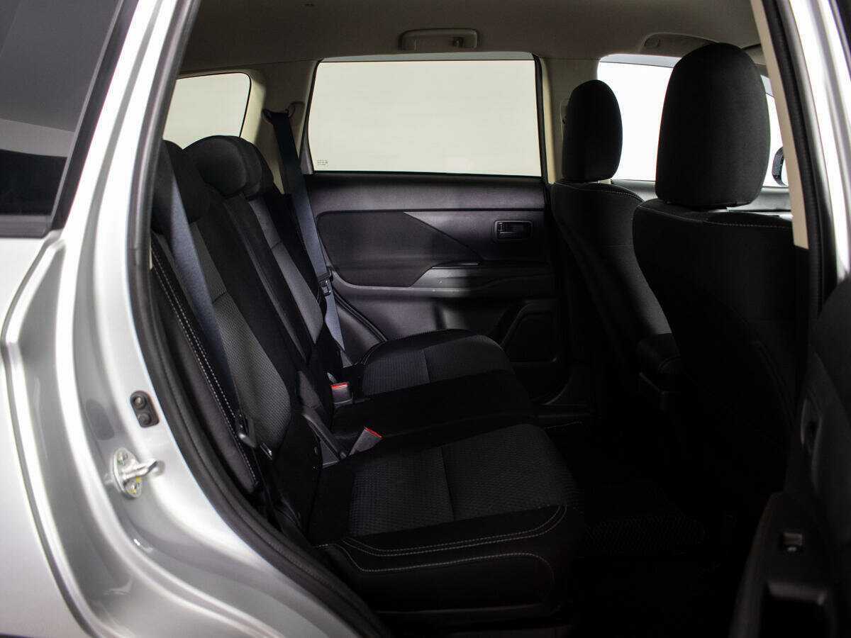 Mitsubishi Outlander 2019 года с пробегом. Фото: #7