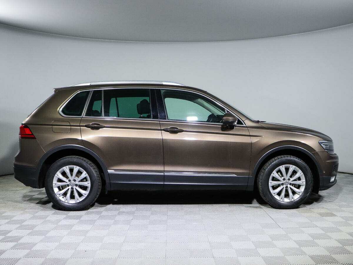 Volkswagen Tiguan 2017 года с пробегом. Фото: #3