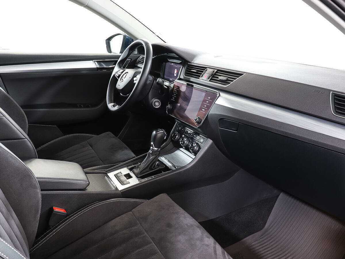 Skoda Superb 2021 года с пробегом. Фото: #8