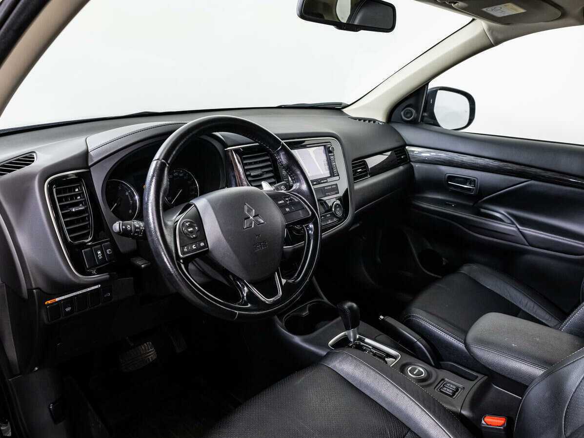 Mitsubishi Outlander 2015 года с пробегом. Фото: #8