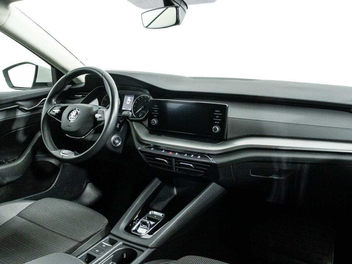 Skoda Octavia 2021 года с пробегом. Фото: #8
