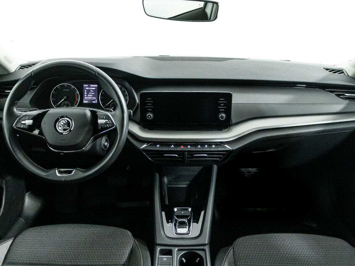 Skoda Octavia 2021 года с пробегом. Фото: #12