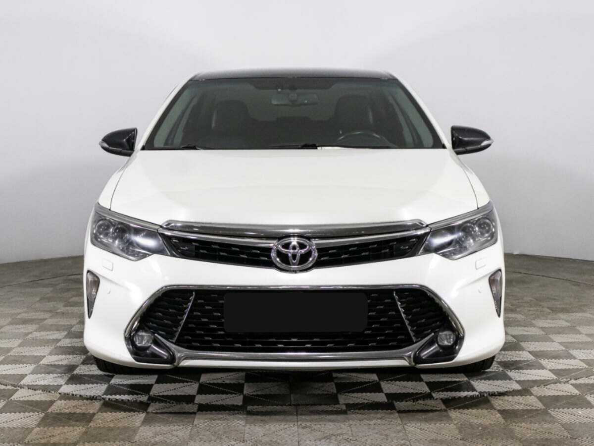 Toyota Camry 2017 года с пробегом. Фото: #1