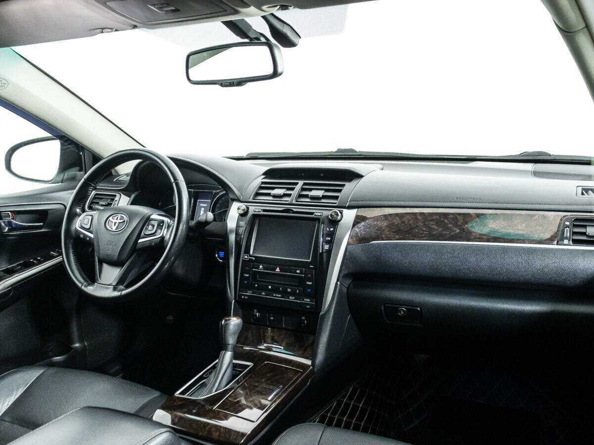 Toyota Camry 2017 года с пробегом. Фото: #8