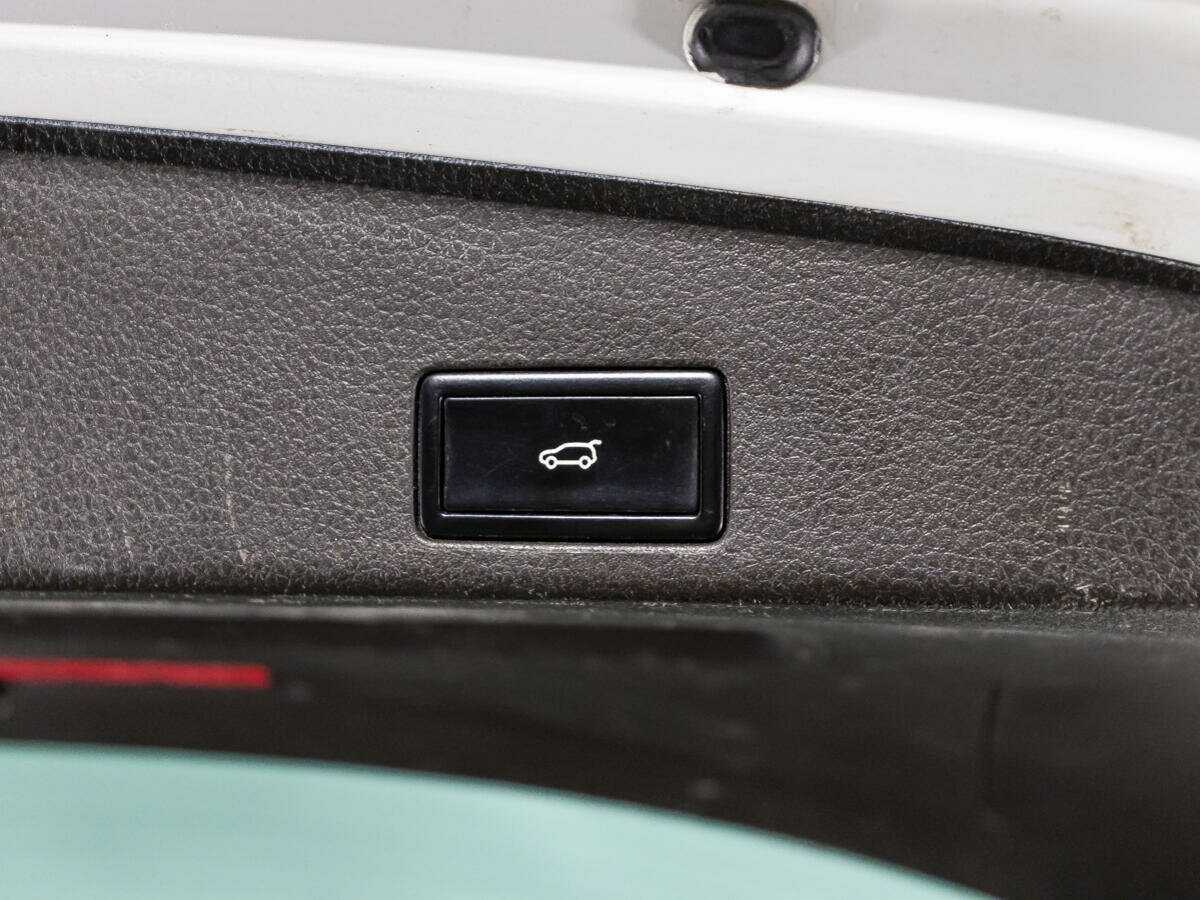 Volkswagen Touareg 2013 года с пробегом. Фото: #12