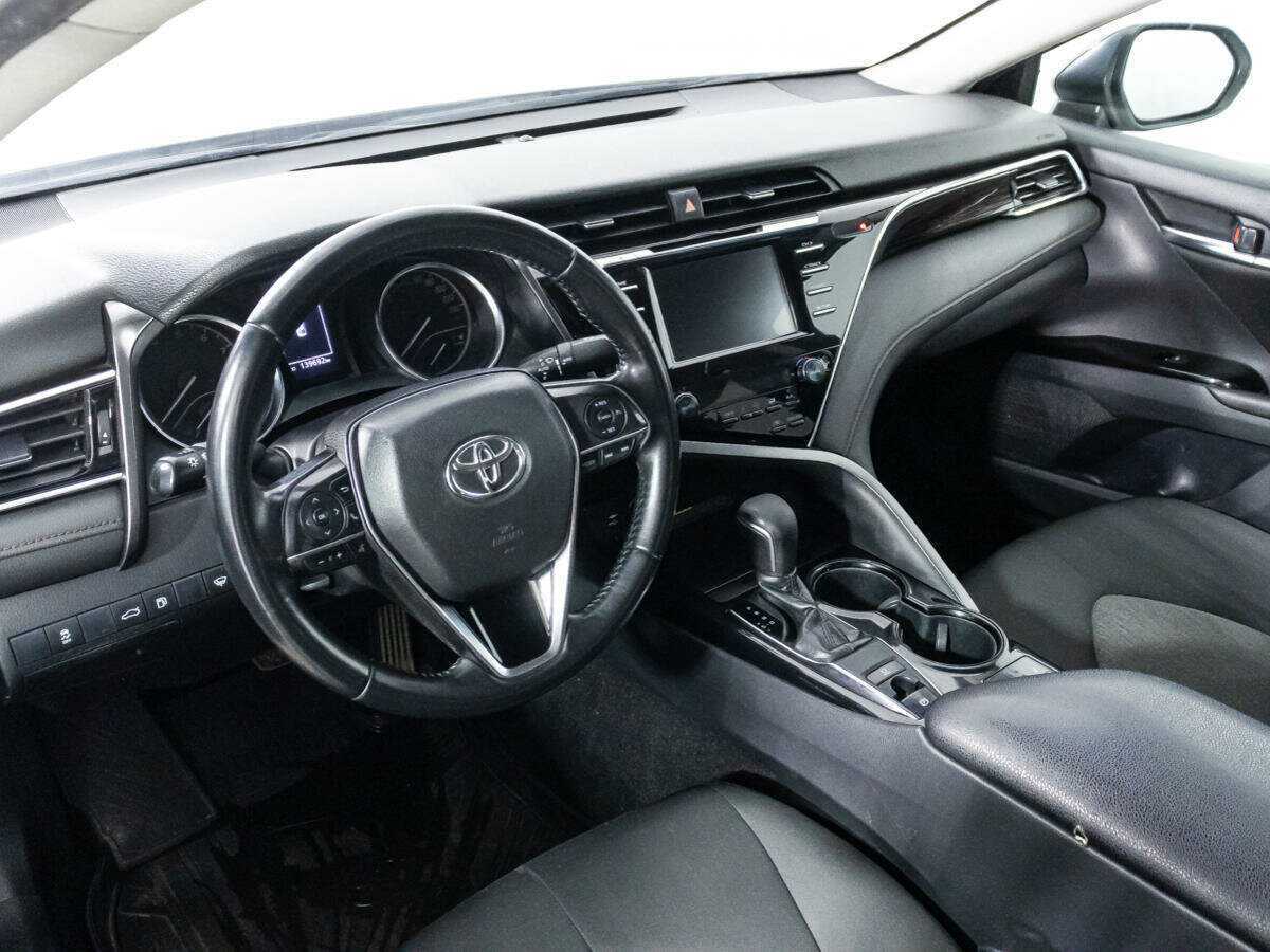 Toyota Camry 2019 года с пробегом. Фото: #10
