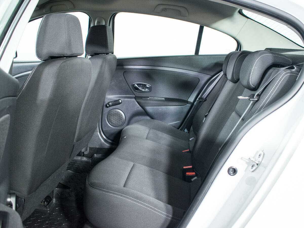 Renault Fluence 2013 года с пробегом. Фото: #7