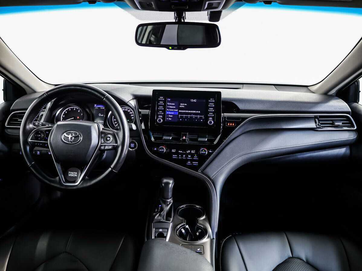 Toyota Camry 2022 года с пробегом. Фото: #8