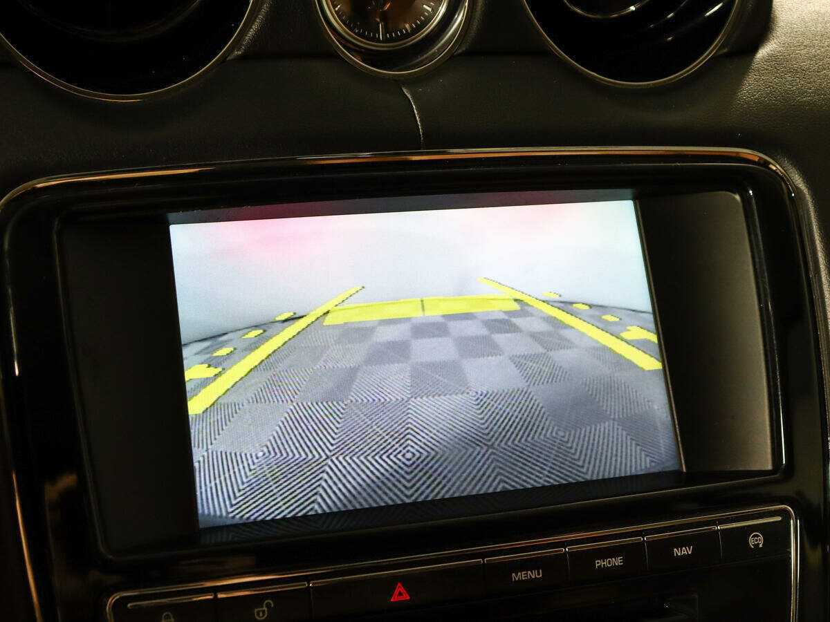 Jaguar XJ 2014 года с пробегом. Фото: #14