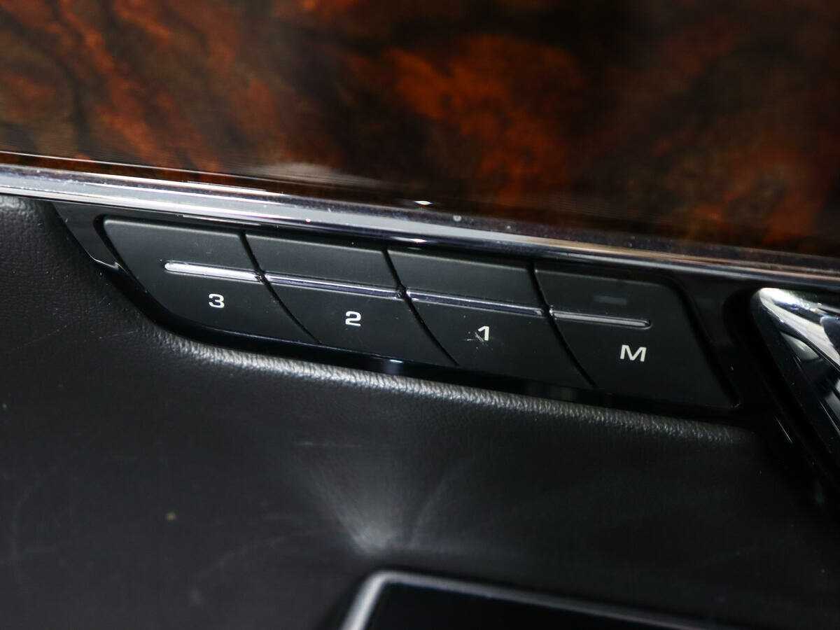 Jaguar XJ 2014 года с пробегом. Фото: #21