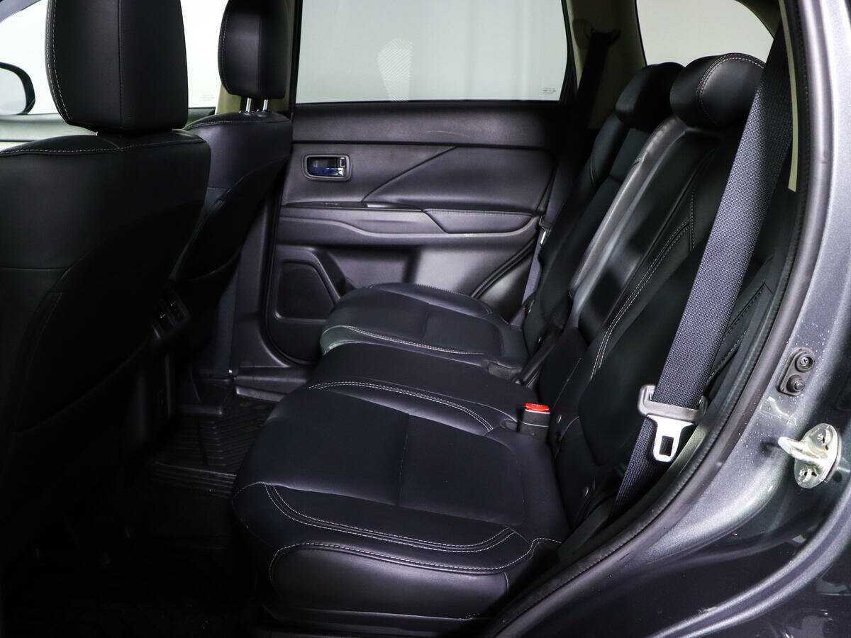 Mitsubishi Outlander 2020 года с пробегом. Фото: #9