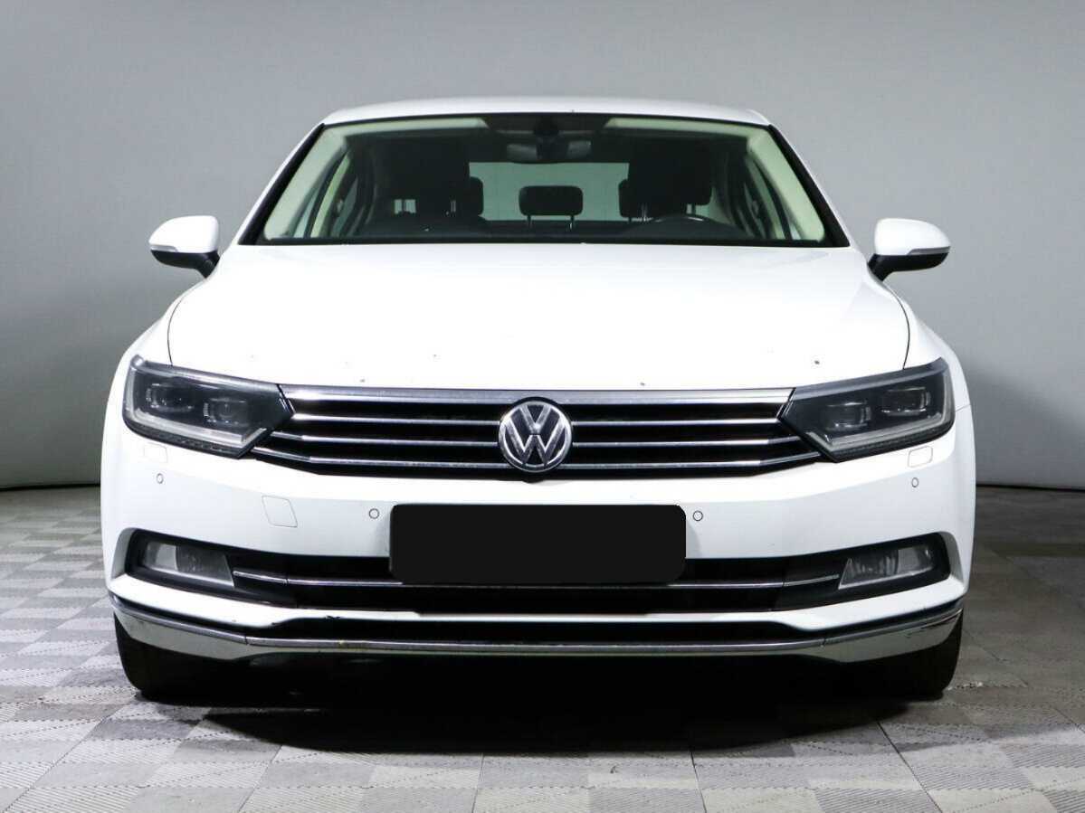 Volkswagen Passat 2016 года с пробегом. Фото: #1