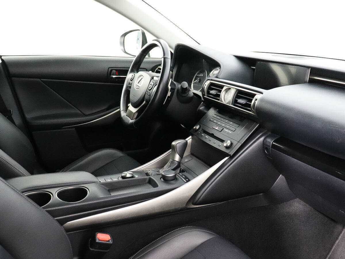 Lexus IS 2015 года с пробегом. Фото: #8