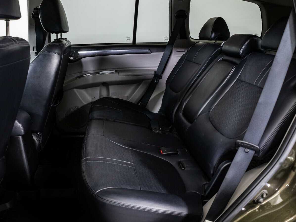 Mitsubishi Pajero Sport 2015 года с пробегом. Фото: #9