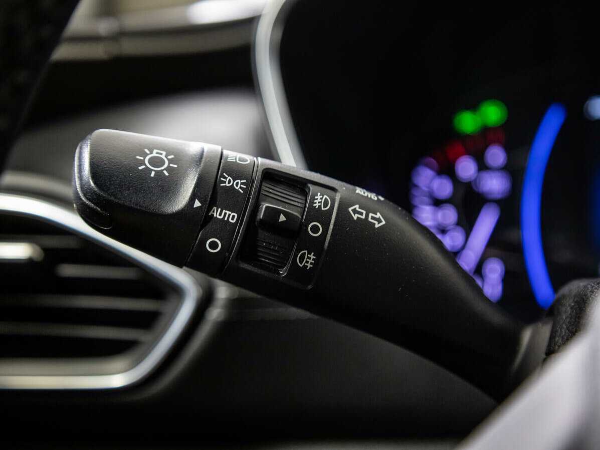 Hyundai Santa Fe 2019 года с пробегом. Фото: #16