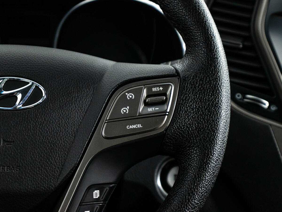 Hyundai Santa Fe 2017 года с пробегом. Фото: #24