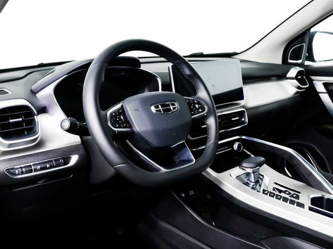 Geely Coolray 2023 года с пробегом. Фото: #11
