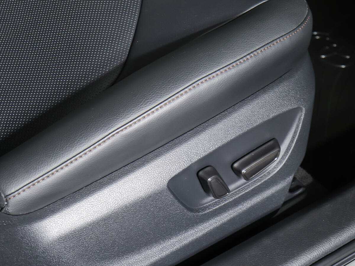 Toyota Camry 2020 года с пробегом. Фото: #13