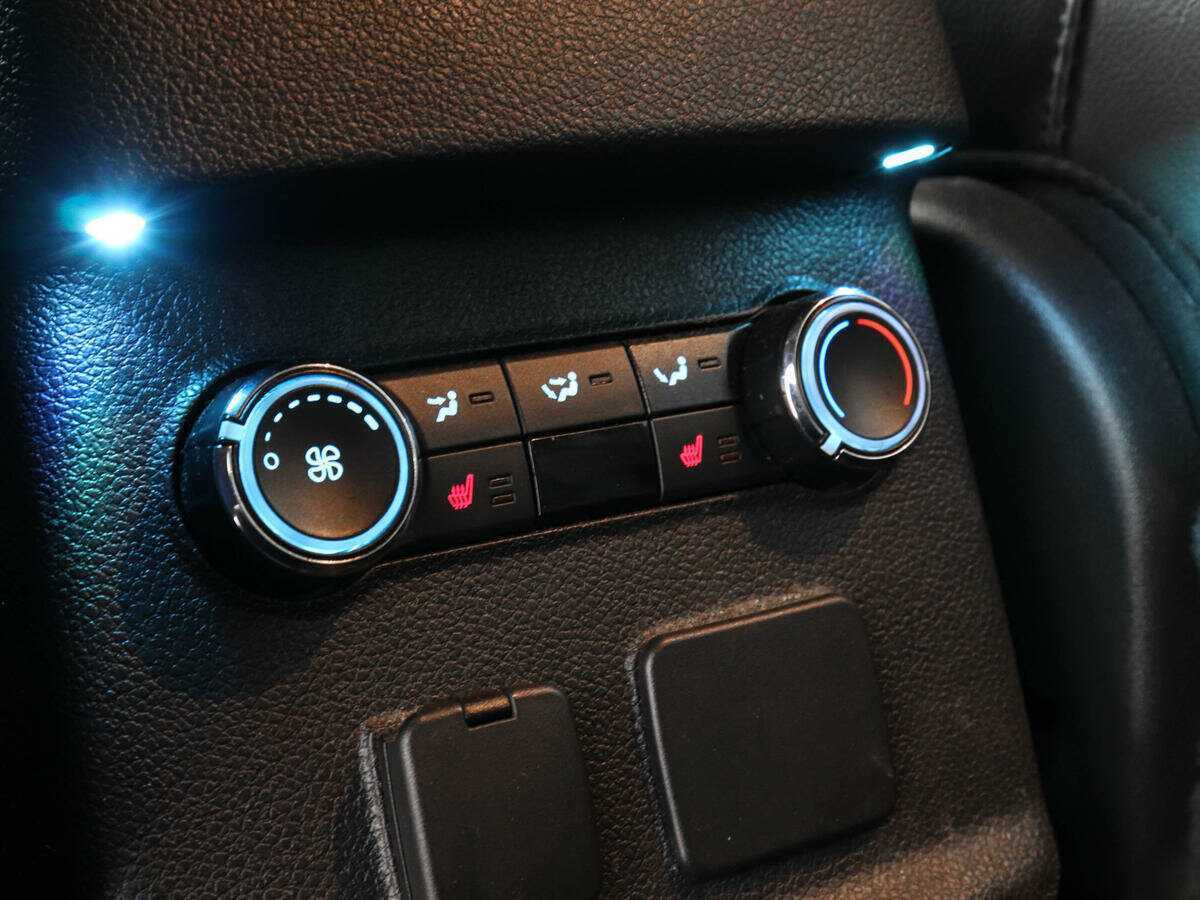 Ford Explorer 2015 года с пробегом. Фото: #13