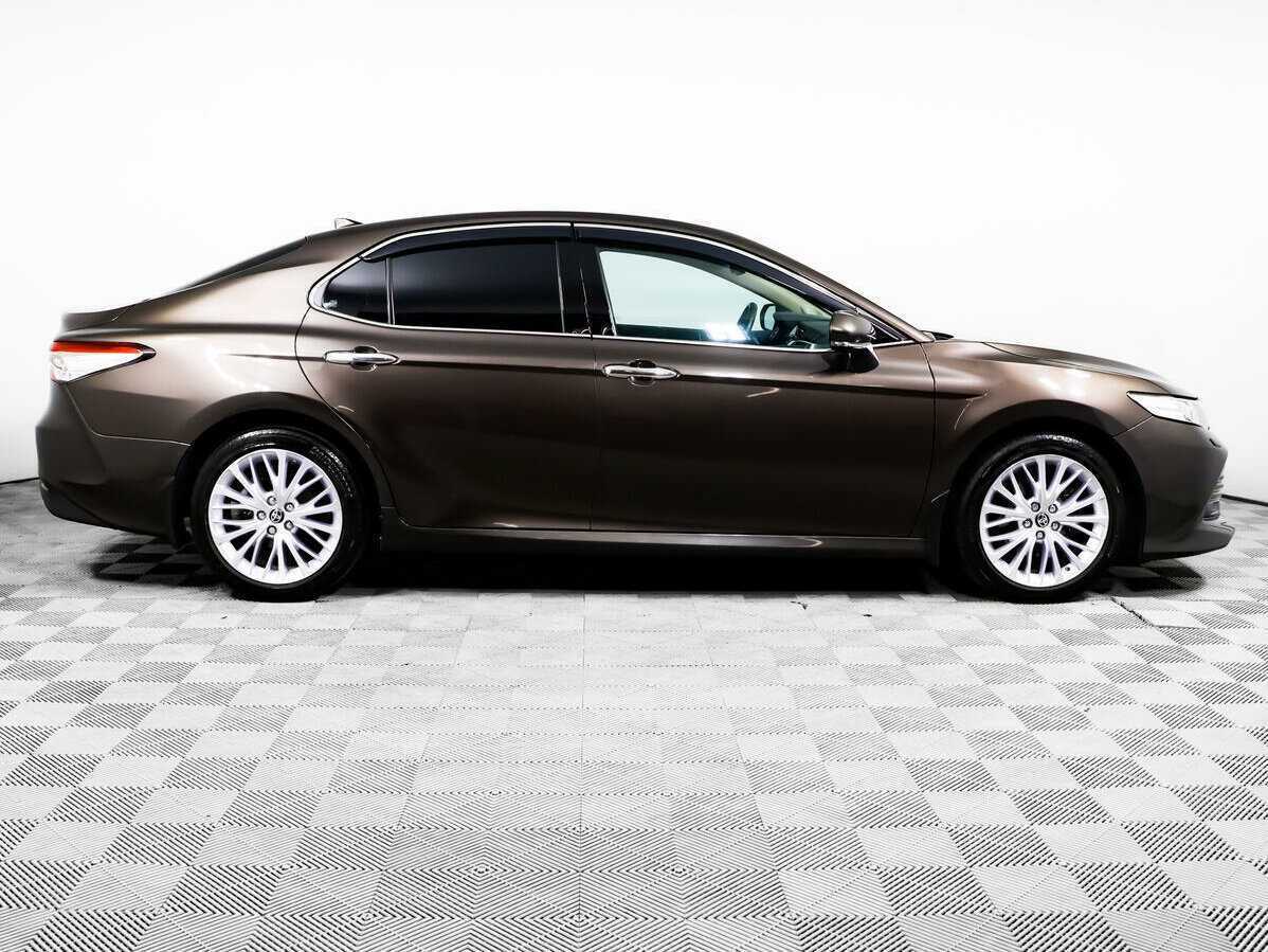 Toyota Camry 2020 года с пробегом. Фото: #3