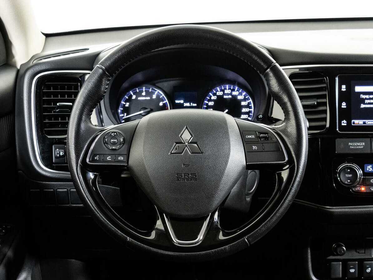 Mitsubishi Outlander 2018 года с пробегом. Фото: #12