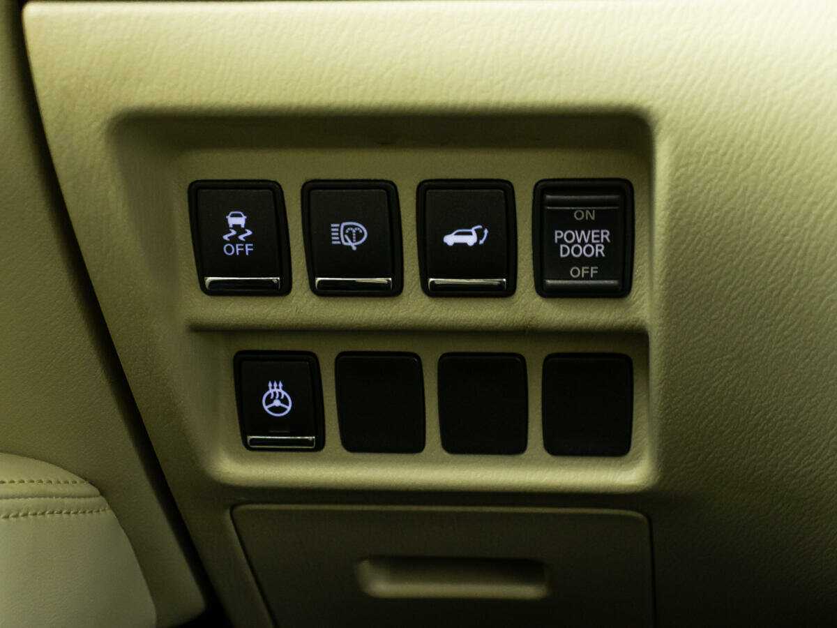 Infiniti QX60 2018 года с пробегом. Фото: #17