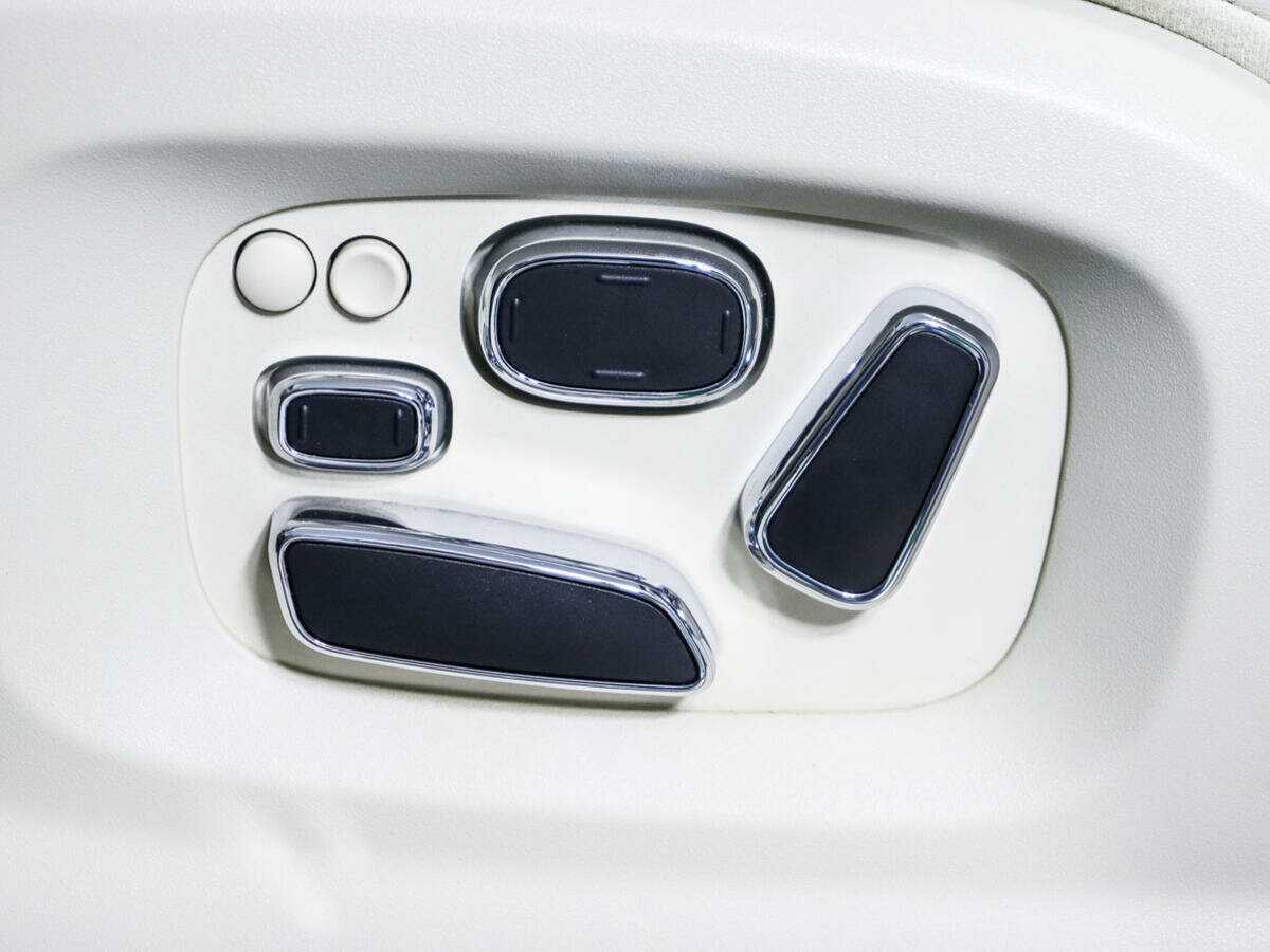 Jaguar XJ 2012 года с пробегом. Фото: #16