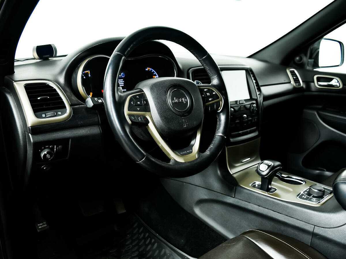 Jeep Grand Cherokee 2013 года с пробегом. Фото: #12