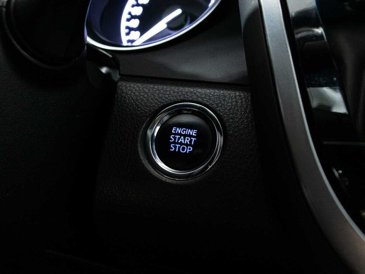 Toyota Camry 2018 года с пробегом. Фото: #16