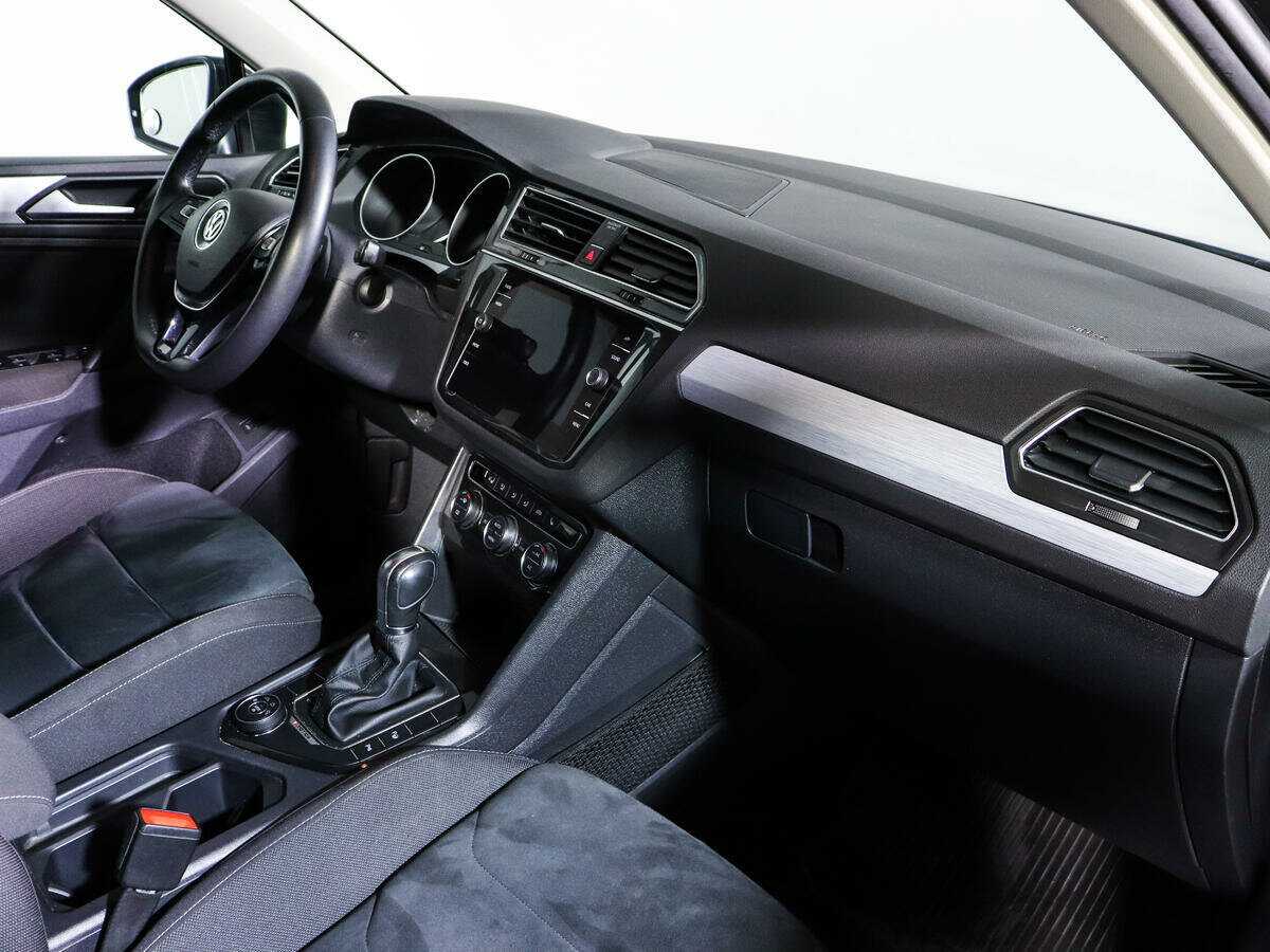 Volkswagen Tiguan 2018 года с пробегом. Фото: #6