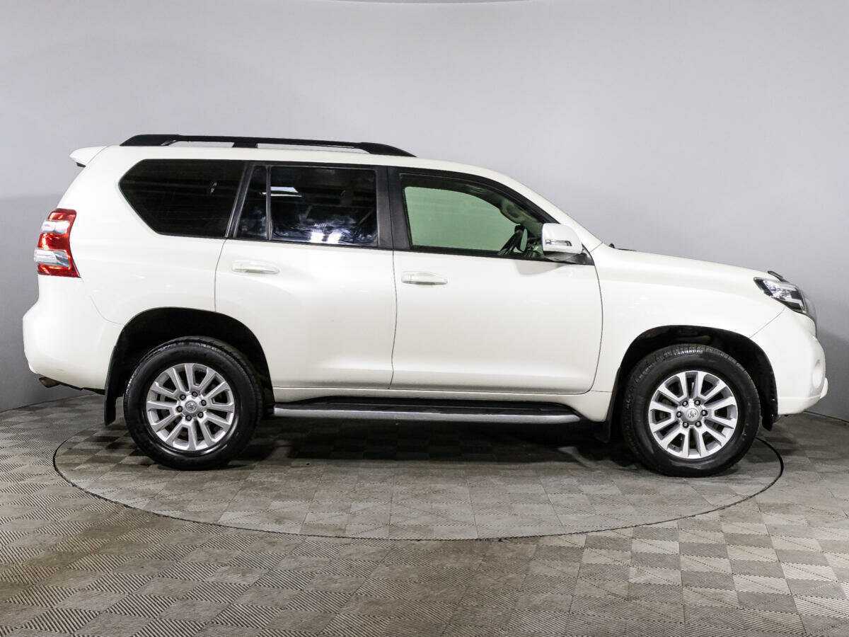 Toyota Land Cruiser Prado 2014 года с пробегом. Фото: #2