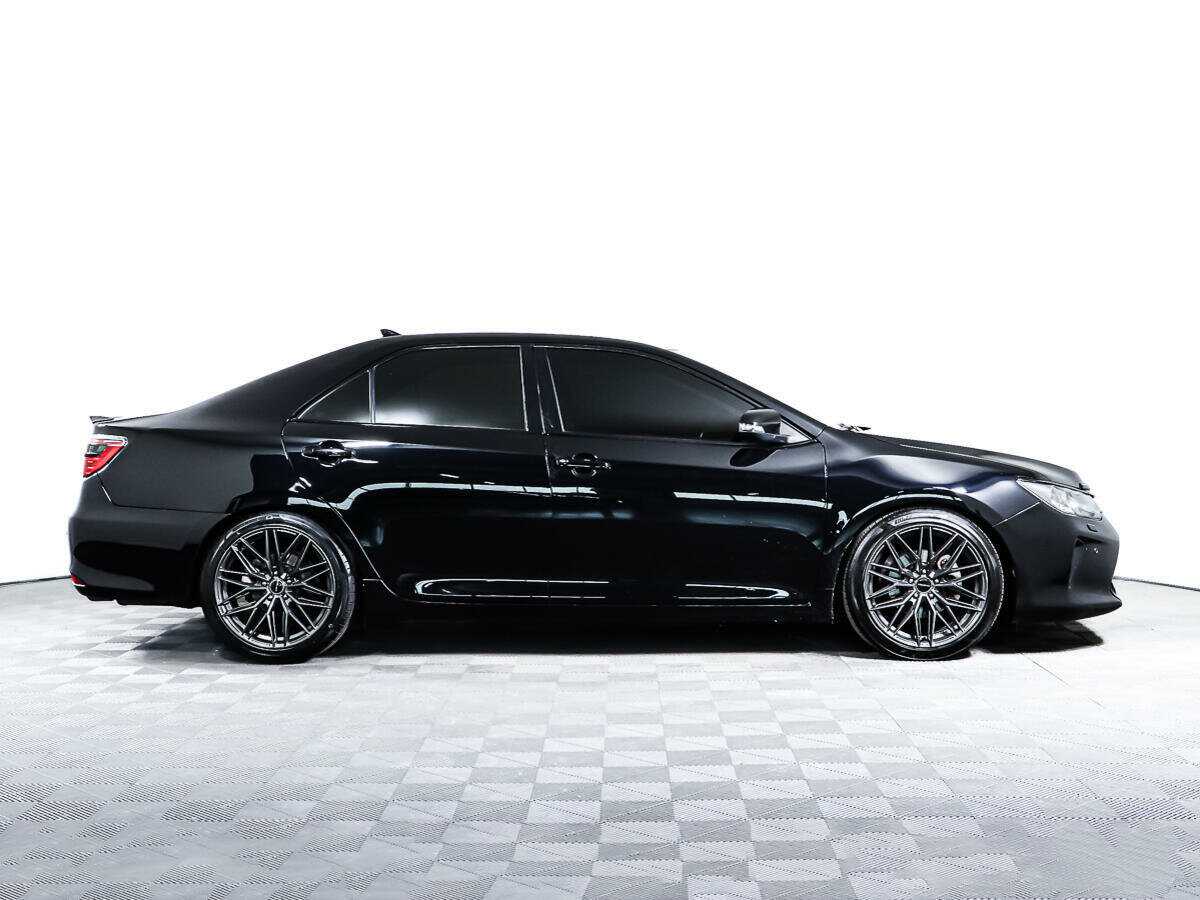 Toyota Camry 2015 года с пробегом. Фото: #2