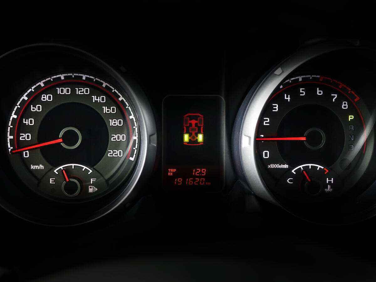 Mitsubishi Pajero 2012 года с пробегом. Фото: #8