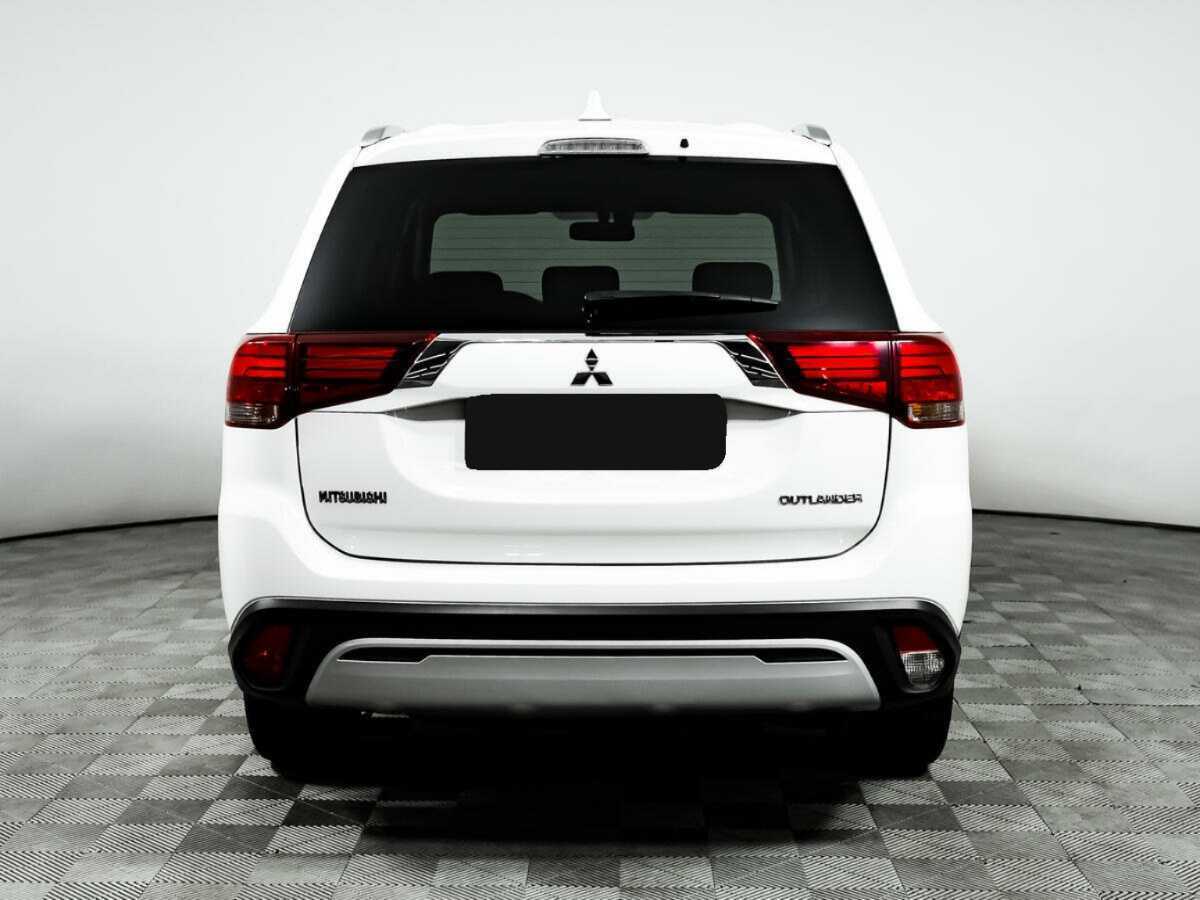 Mitsubishi Outlander 2019 года с пробегом. Фото: #5