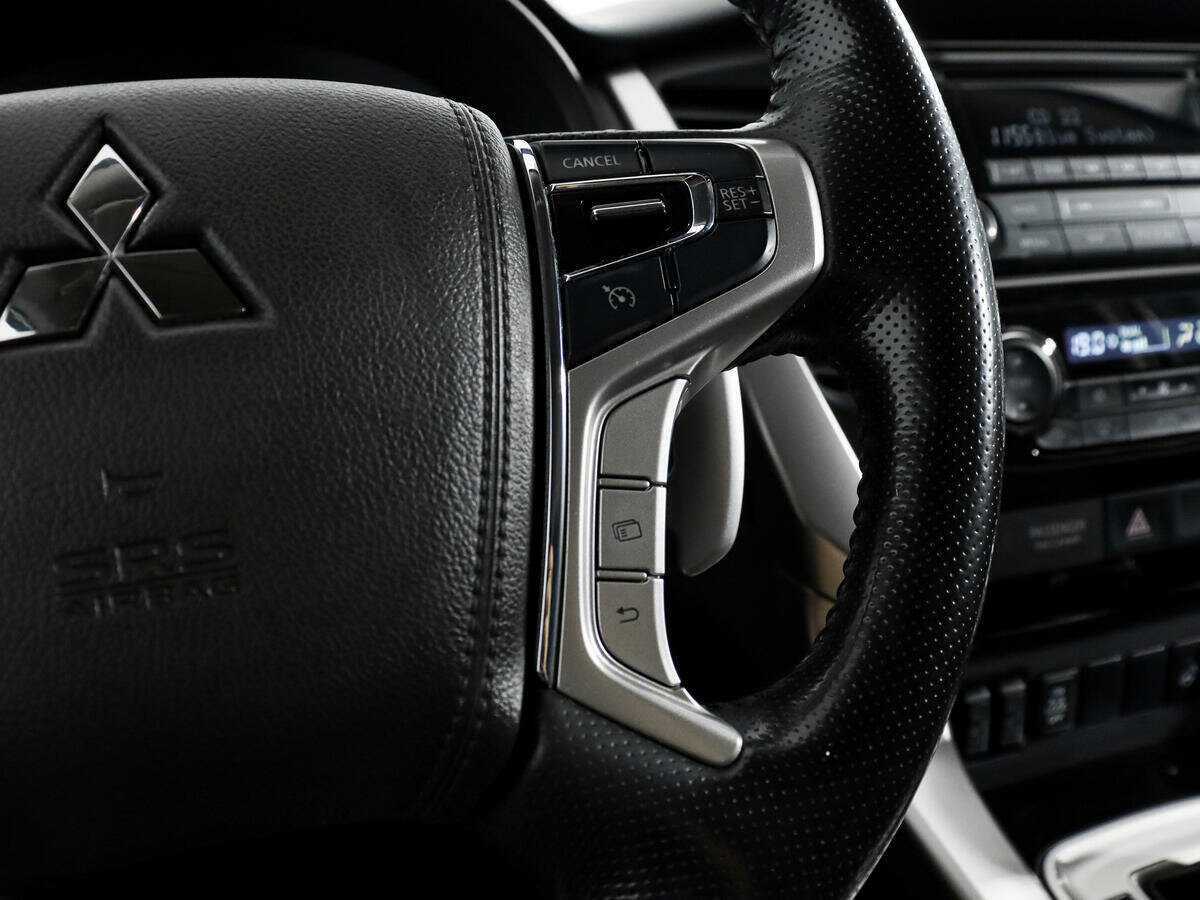 Mitsubishi Pajero Sport 2017 года с пробегом. Фото: #15