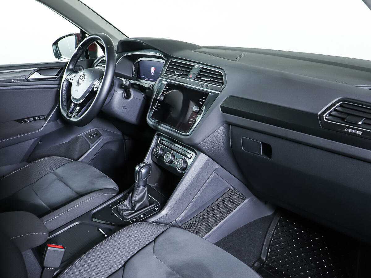 Volkswagen Tiguan 2019 года с пробегом. Фото: #7
