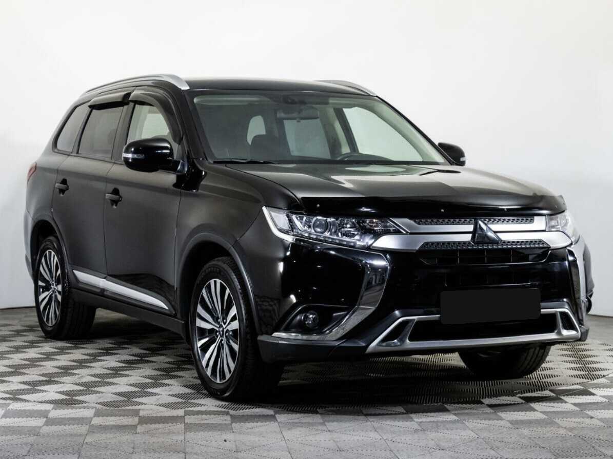 Mitsubishi Outlander 2019 года с пробегом. Фото: #2