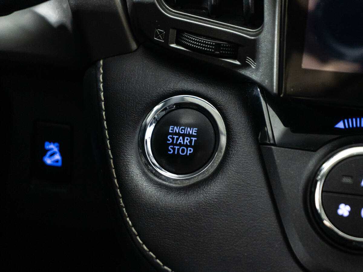 Toyota RAV4 2016 года с пробегом. Фото: #16