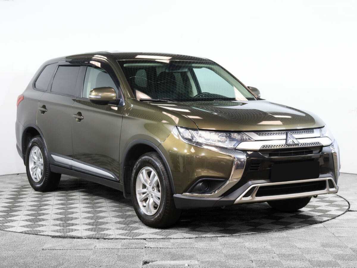 Mitsubishi Outlander 2019 года с пробегом. Фото: #1