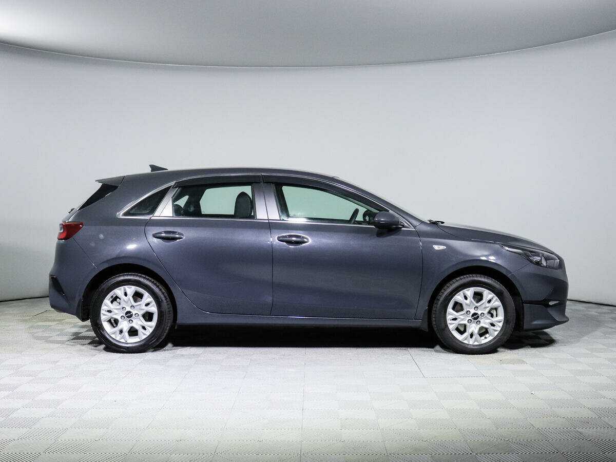 Kia Ceed 2022 года с пробегом. Фото: #3